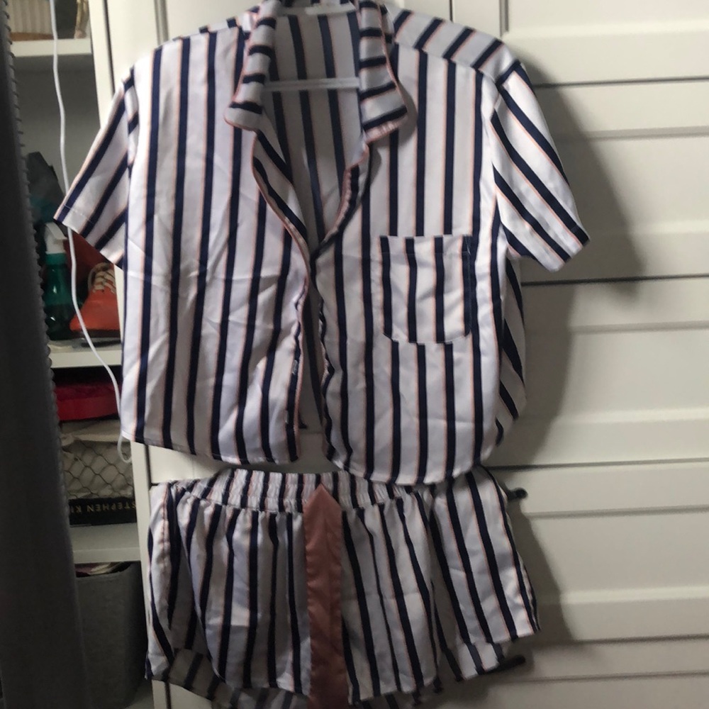 🌸3 for $25🌸 Garage pj set
